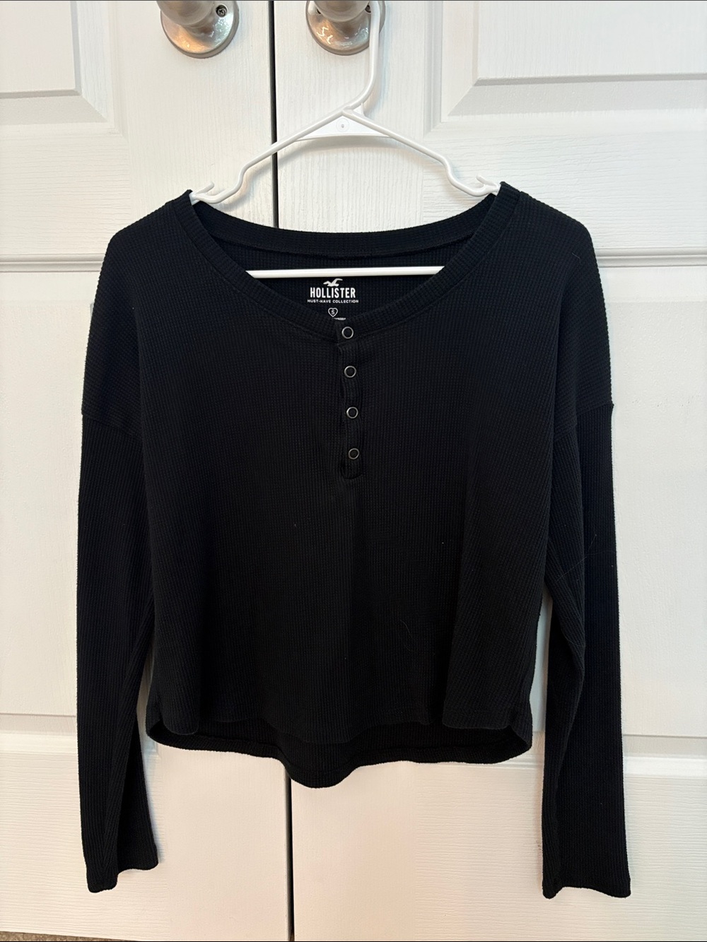 Hollister Black Long-Sleeve Henley Thermal Top